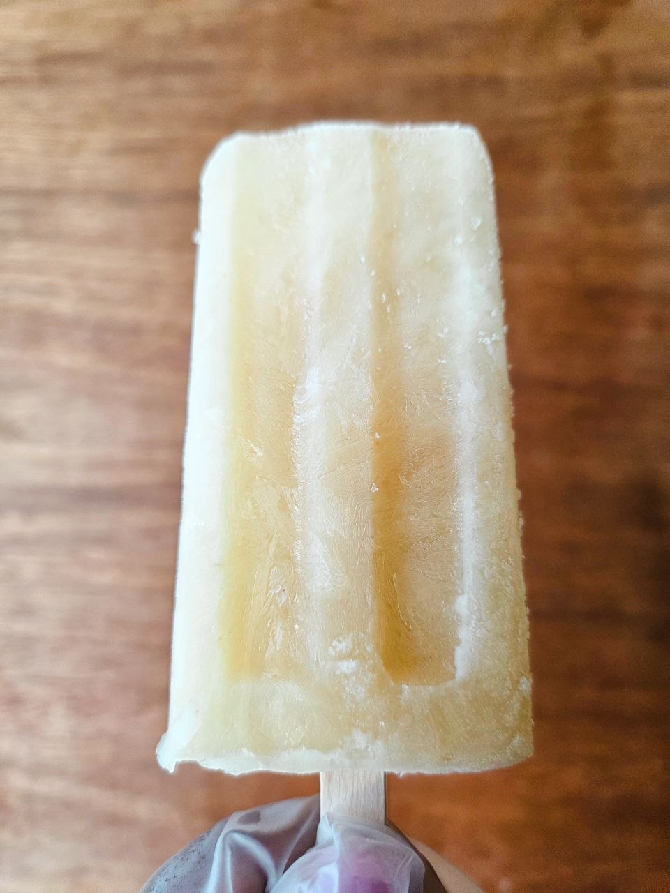 Guava Lemonade paleta